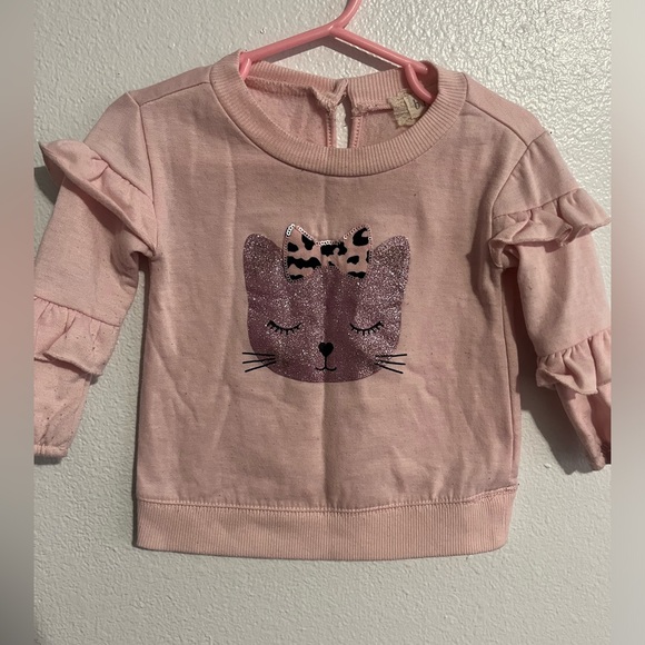 Pink leopard print two piece set. - Picture 2 of 4